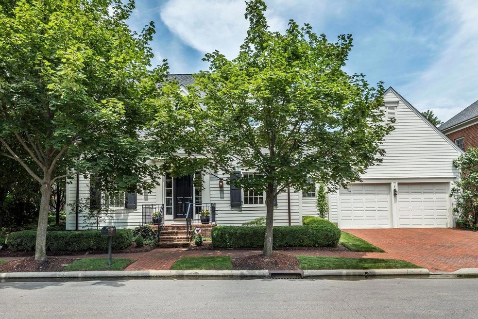 40 Pickett Pl 03