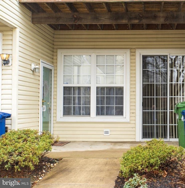 4604 Vesper Cir unit 4604, Palmyra, NJ 08065 - photo 1