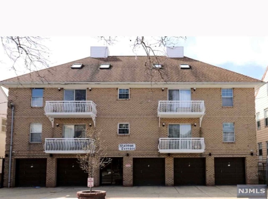 272-276 Walnut St unit 20C, Newark, NJ 07105 - photo 1