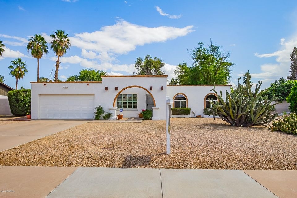 4065 E Cholla AZ-2