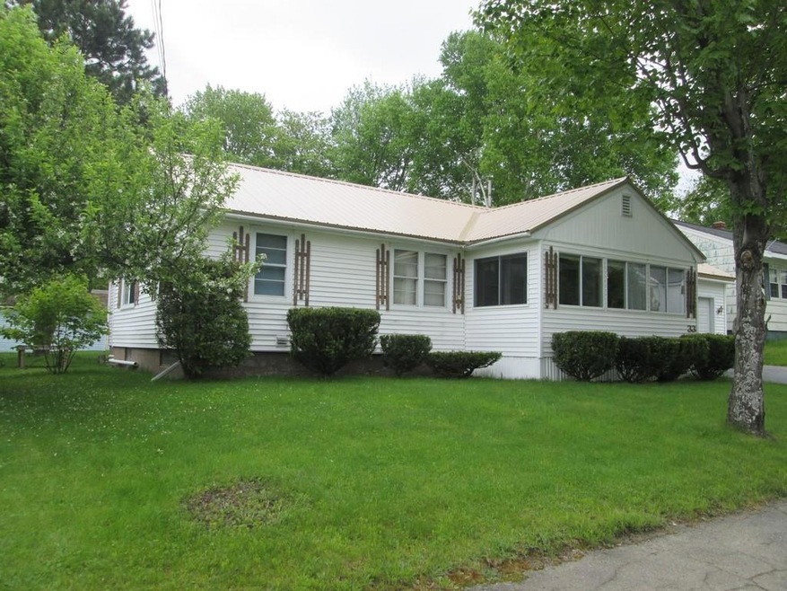 33 Cottage Rd, Millinocket, ME 04462 - photo 1