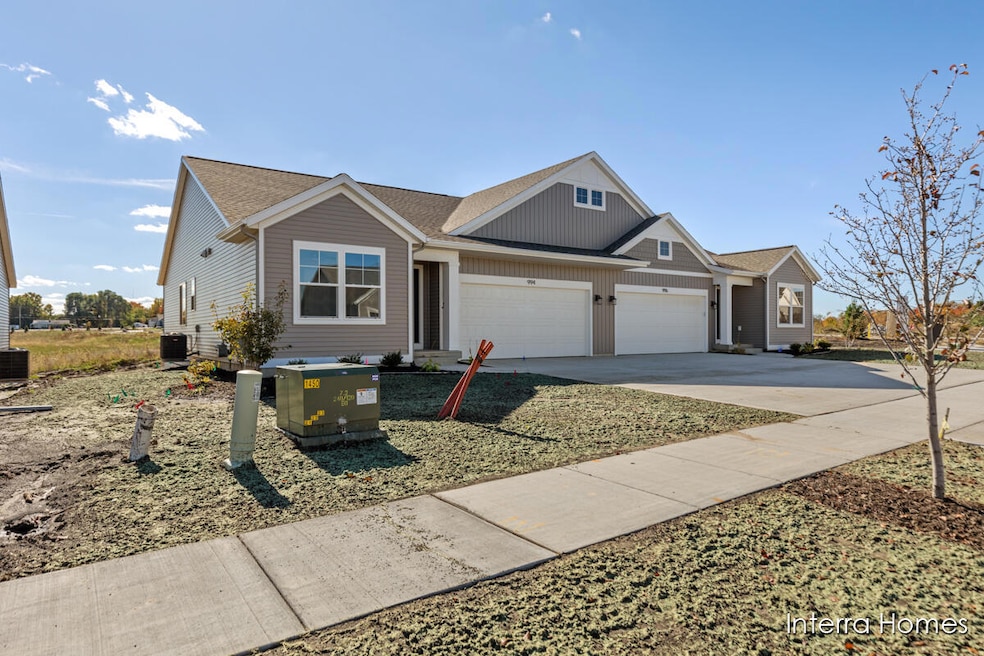 994 Scioto Dr NW unit 2, Comstock Park, MI 49321 - photo 1