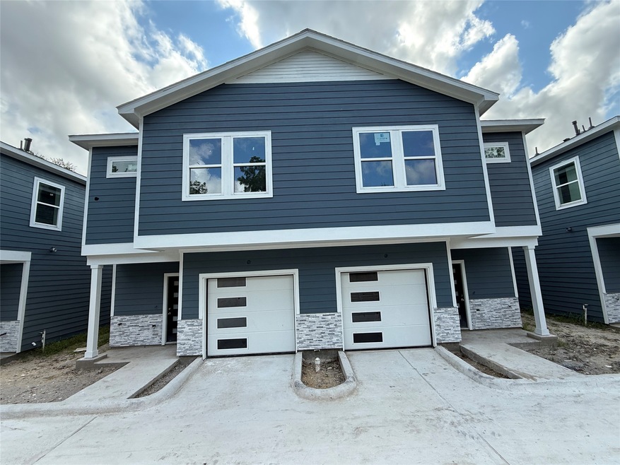 3535 Alderfer St unit A or B, Houston, TX 77047 - photo 1