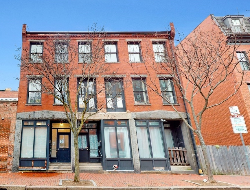 Sold $4,000,000 • Co-Listing Agent