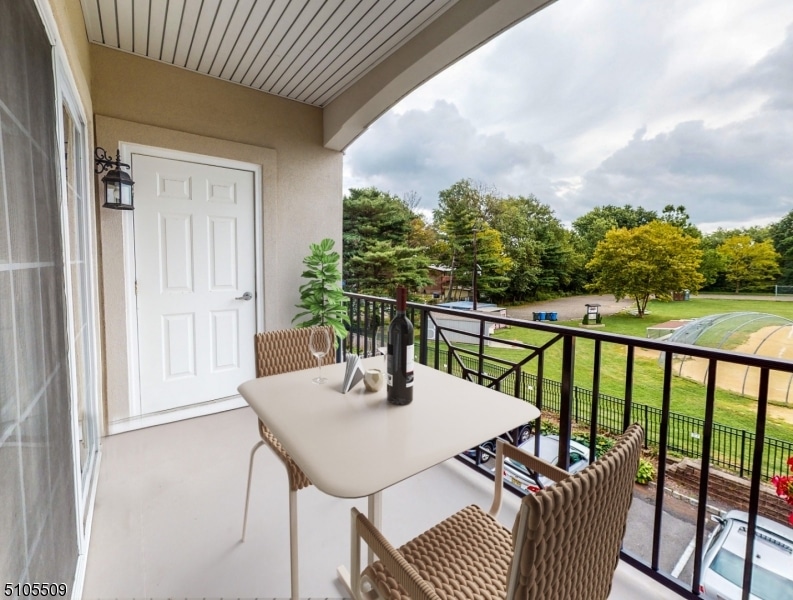 1 Regency Place unit 305, Woodbridge, NJ 07095 - photo 1