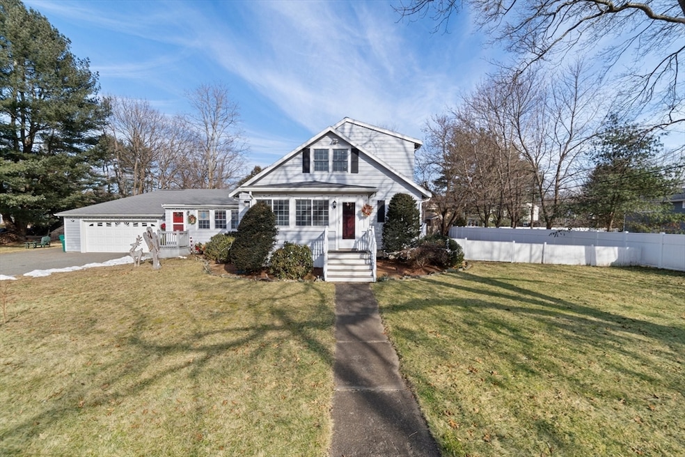 101 W Plain St unit SF, Wayland, MA 01778 - photo 1