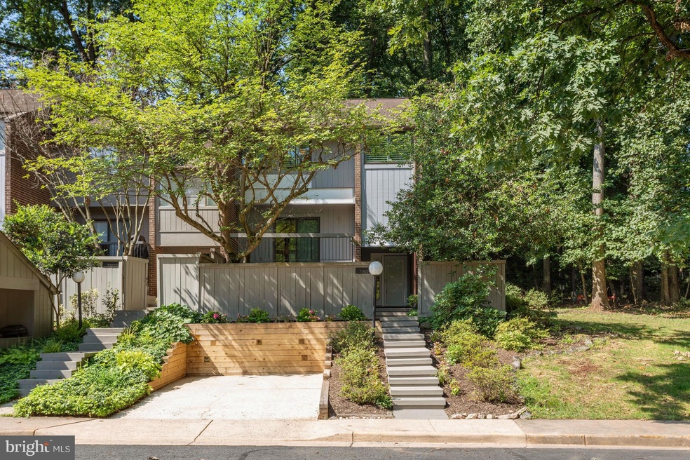 12029 Insha Ct, Reston, VA 20191 - photo 1