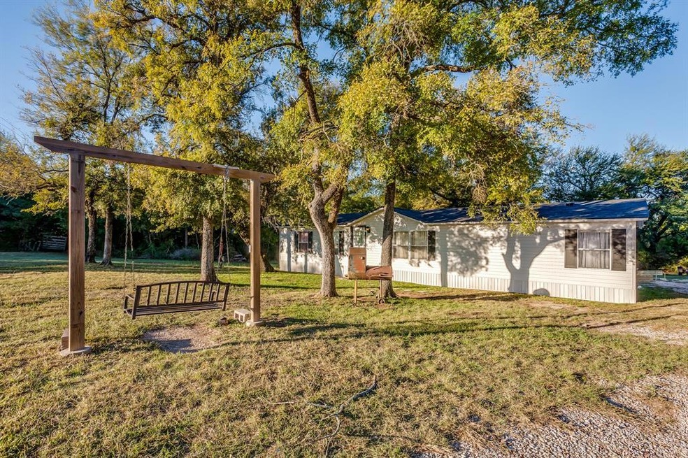 6218 Horseshoe Bend Rd, Weatherford, TX 76087 - photo 1