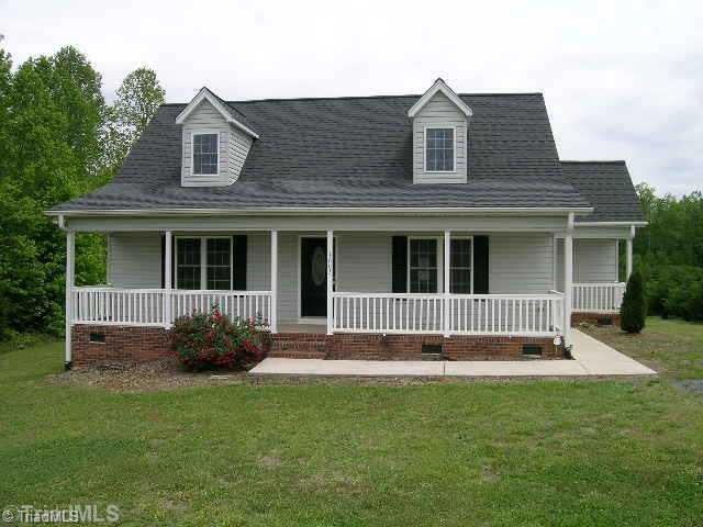 1603 Foxfire Rd, Asheboro, NC 27205 - photo 1