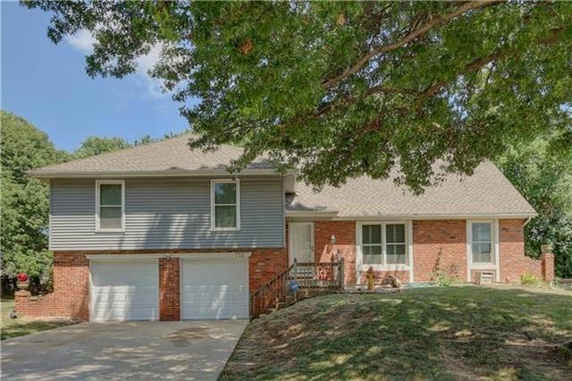 5755 Richards Cir, Shawnee, KS 66216 - photo 1