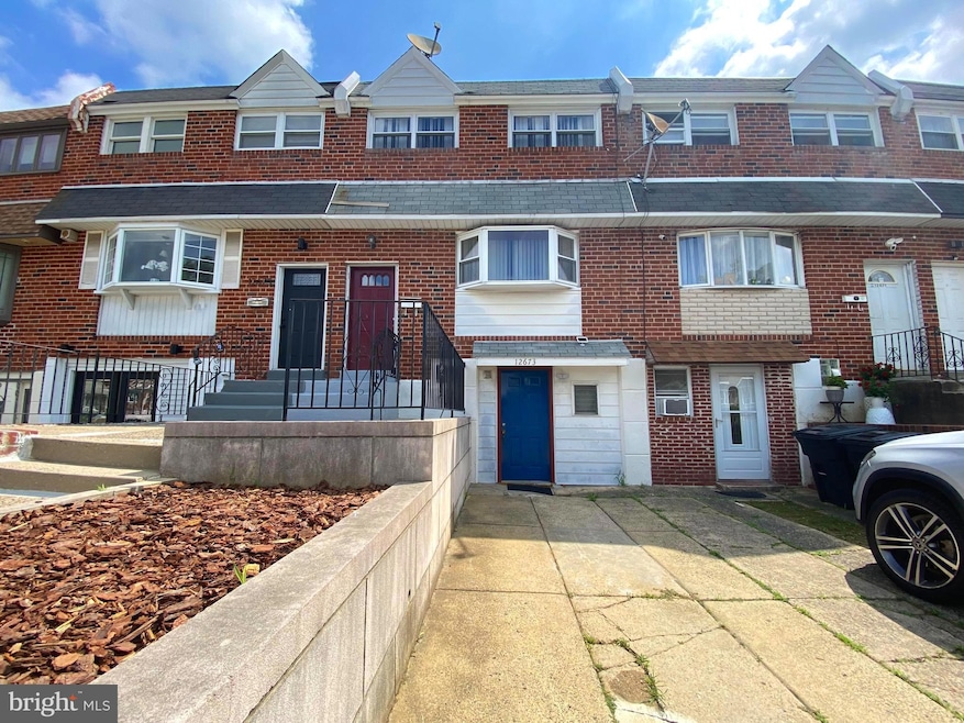 Under Contract $319,900