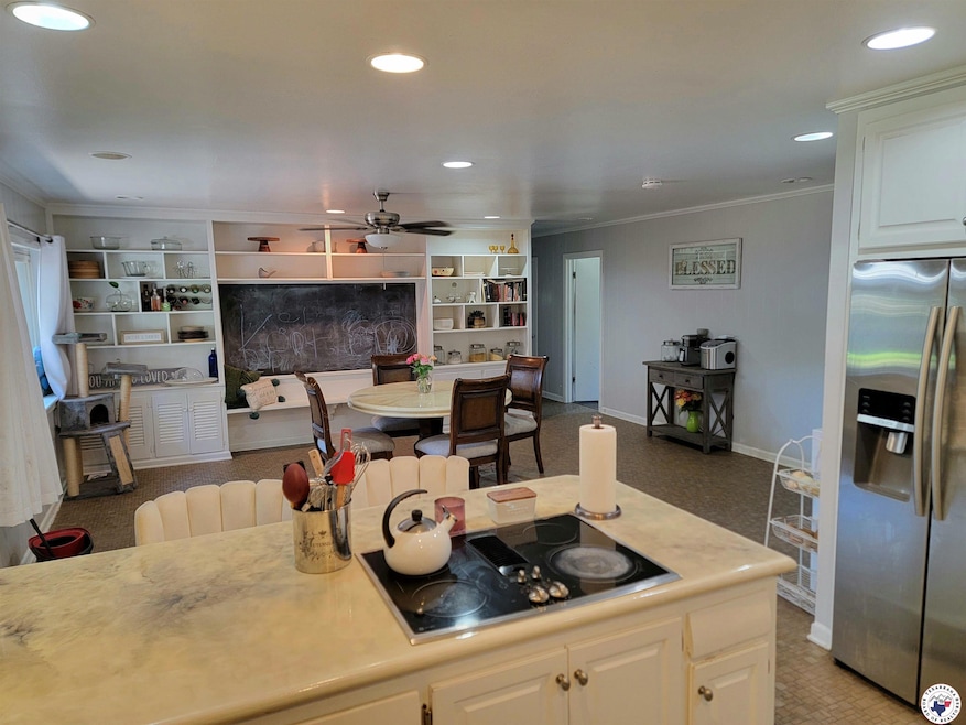 1005 W Jackson St unit 1007 W Taylor (Drive, Clarksville, TX 75426 - photo 1