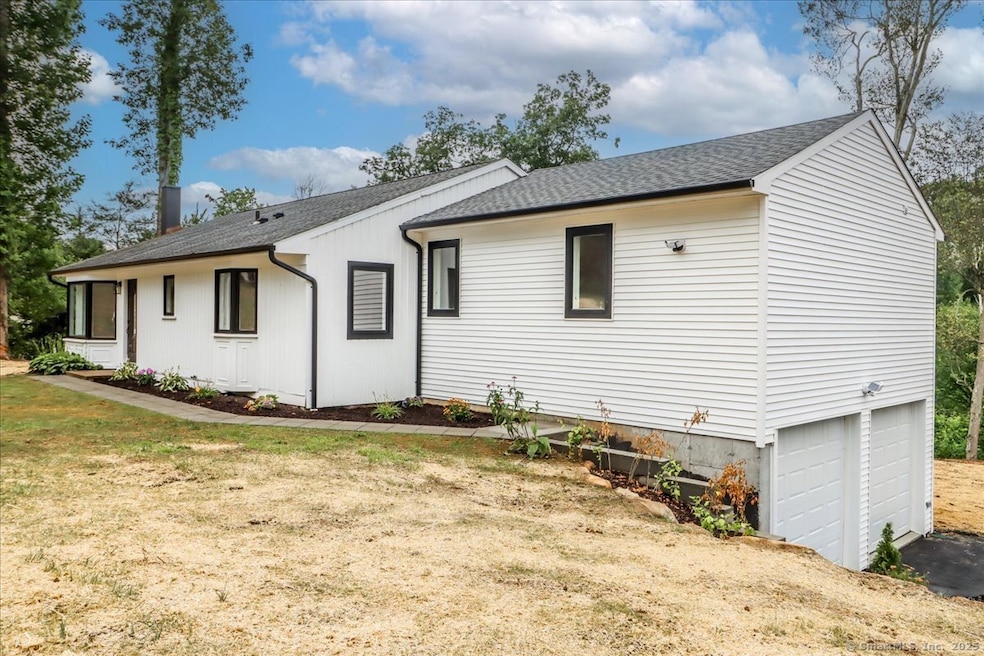 12 Deer Run Rd, Brookfield, CT 06804 - photo 1