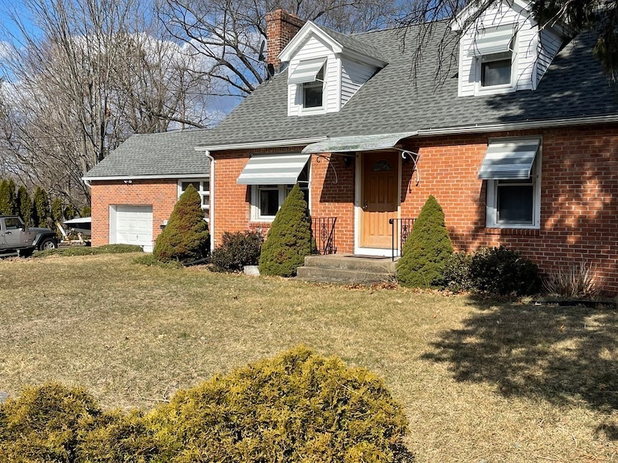 41 Arch St, Ludlow, MA 01056 - photo 1