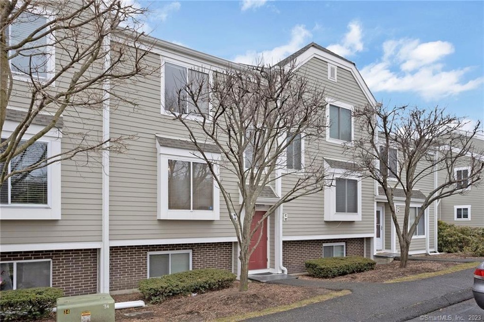 71 Aiken St unit C10, Norwalk, CT 06851 - photo 1