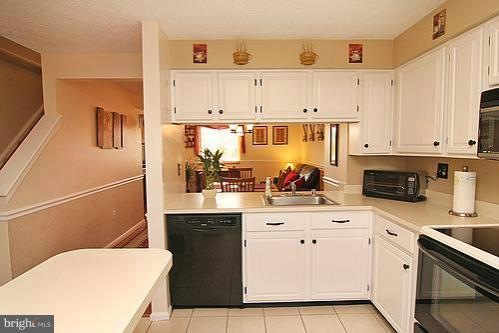 5950 Rowanberry Dr, Elkridge, MD 21075 - photo 1