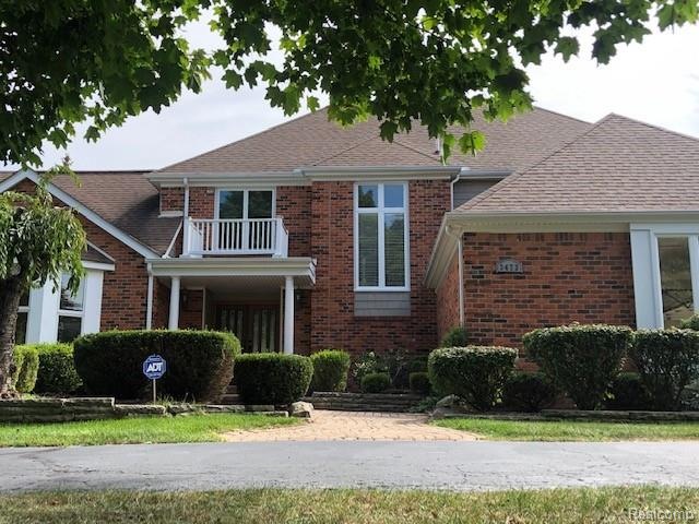 3473 Wedgewood Dr, Rochester Hills, MI 48306 - photo 1