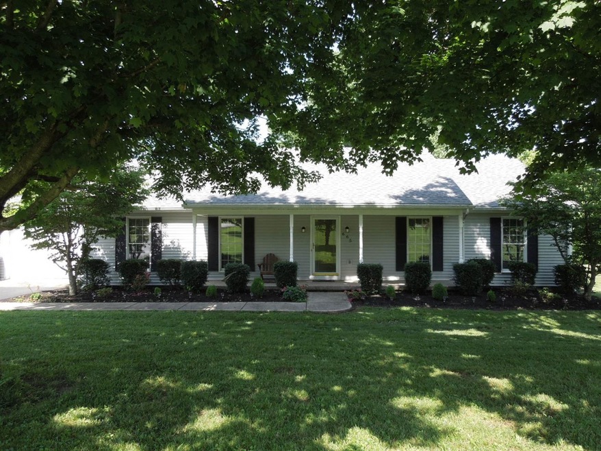 665 Pleasant Hill Dr, Harrodsburg, KY 40330 - photo 1