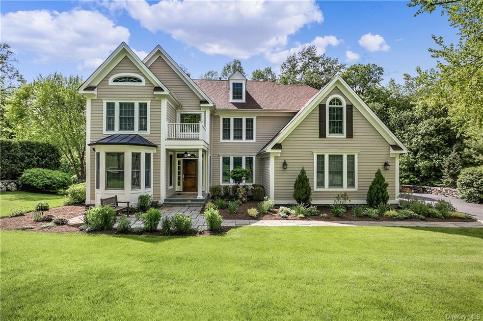 9 Augusta Ct, Purchase, NY 10577 - photo 1