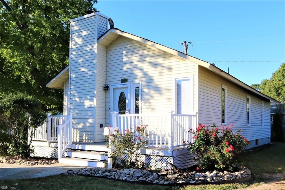 Move-in ready. 2BR, 2 bath. 2 car driveway.