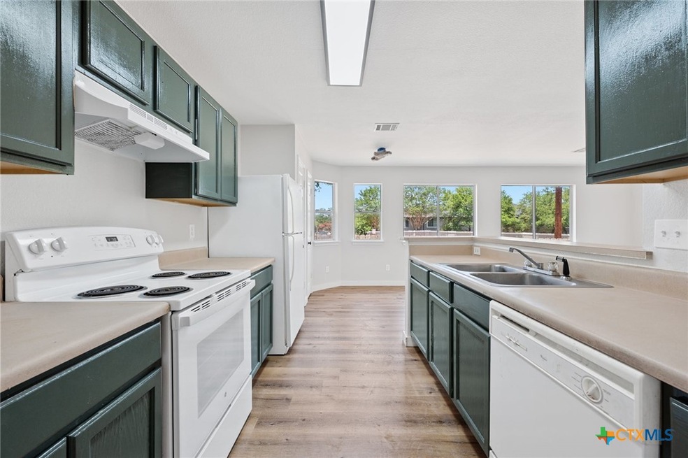 105 Cedargrove unit 107, San Marcos, TX 78666 - photo 1