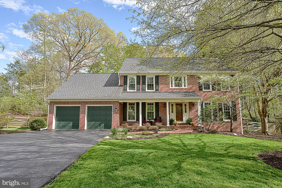 9291 Davis Dr, Lorton, VA 22079 - photo 1