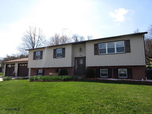 600 S Thomas St, Bedford, PA 15522 - photo 1