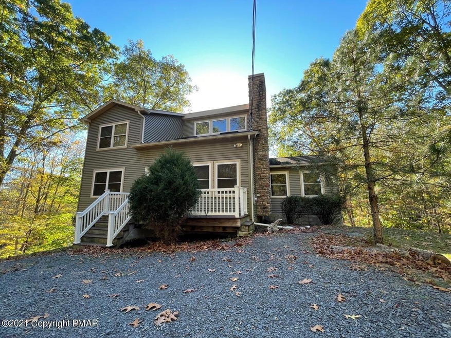 158 Porcupine Ct, Bushkill, PA 18324 - photo 1