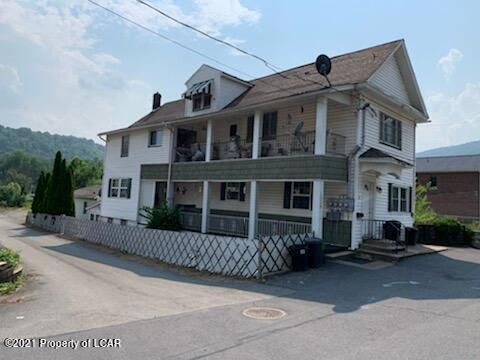 6 E Poplar St, Nanticoke, PA 18634 - photo 1