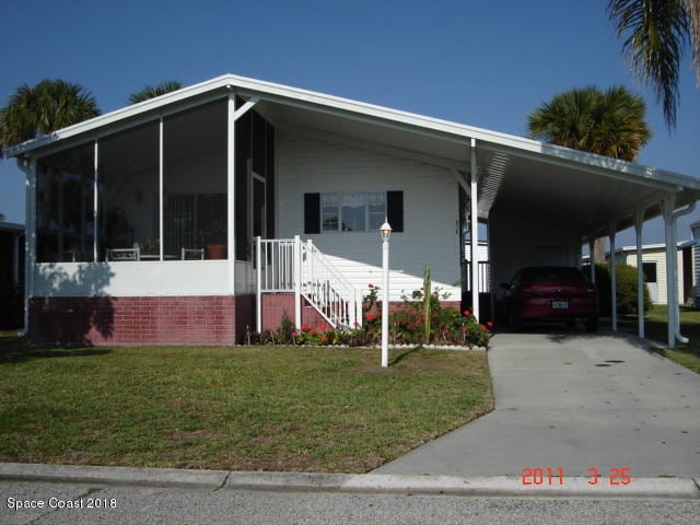 916 Wren Cir, Sebastian, FL 32976 - photo 1