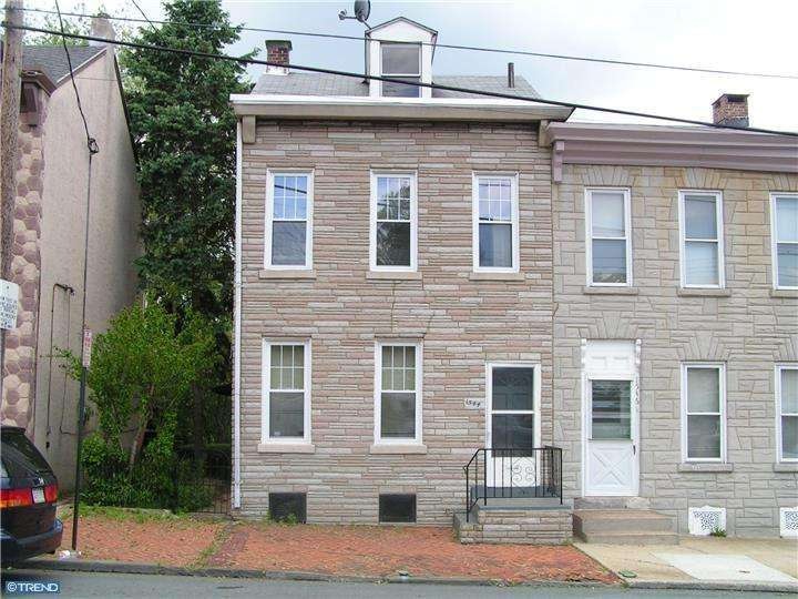 1544 Centre Ave, Reading, PA 19601 - photo 1