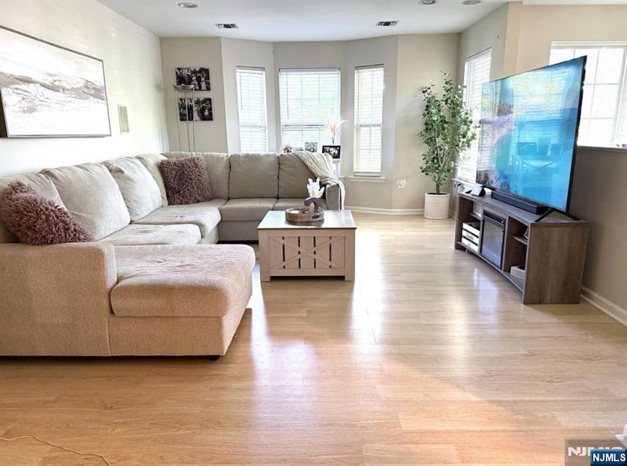 For Rent $2,890/month