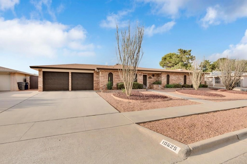 10625 Sombra Verde Dr, El Paso, TX 79935 - photo 1