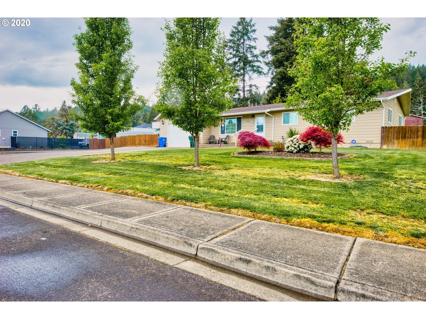503 St John St, Sutherlin, OR 97479 - photo 1