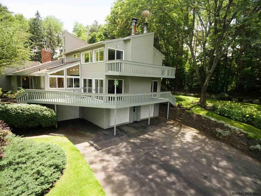 4074 River Rd, Schenectady, NY 12309 - photo 1