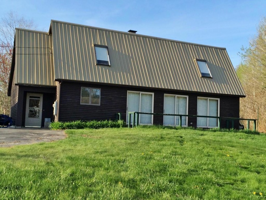 Easy to maintain home has lots to...