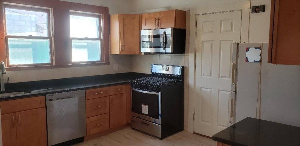 880 South St unit 3, Roslindale, MA 02131 - photo 1