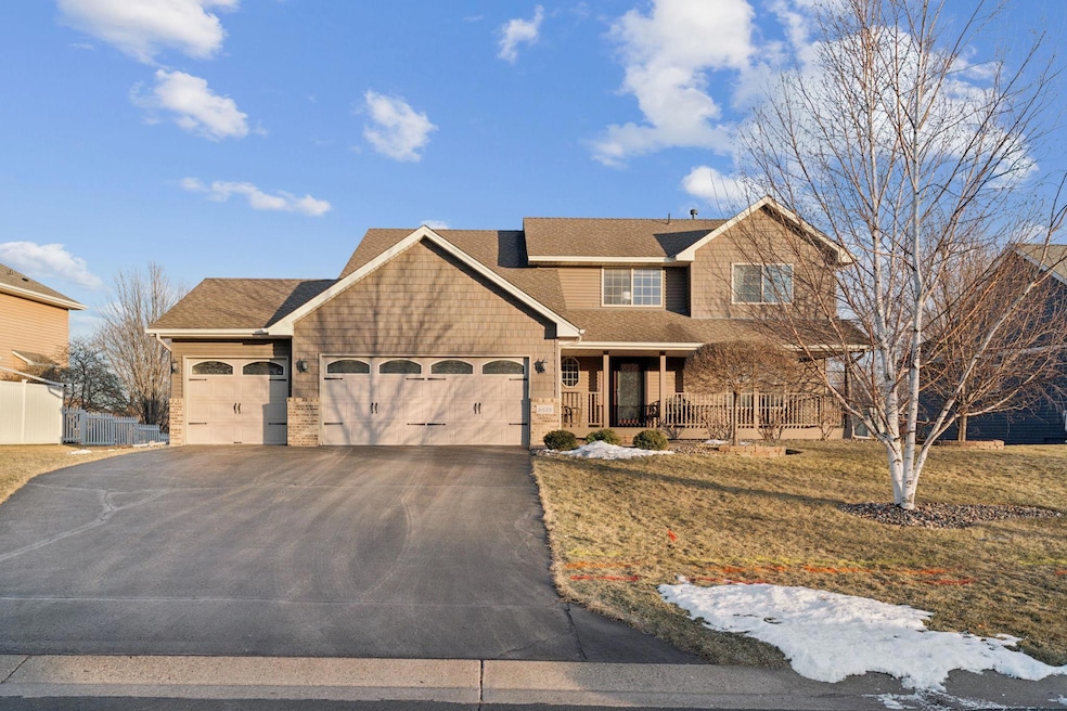 6628 Clearwater Creek Dr, Hugo, MN 55038 - photo 1
