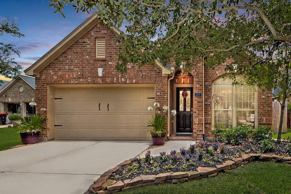 Spectacular Perry Home all Brick on a quiet Cul-De-Sac Street in the sought after Firethorne Community with no back neighbors & zoned to Katy ISD! No Flood during any of the storms!