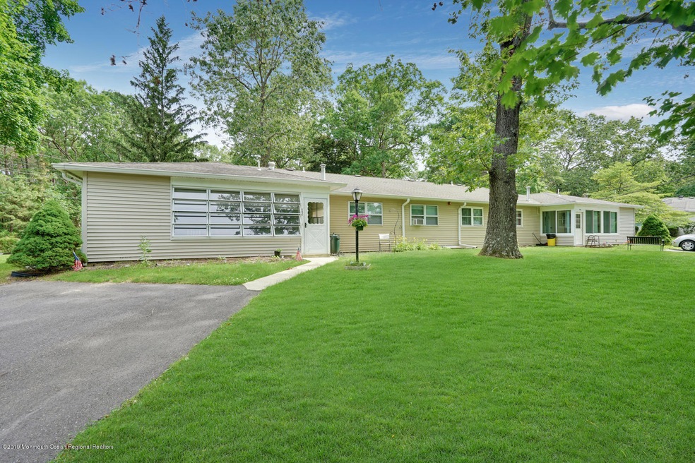 10 Connie Ln Jackson Township-large-002-