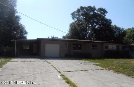 4605 Solandra Cir W, Jacksonville, FL 32210 - photo 1