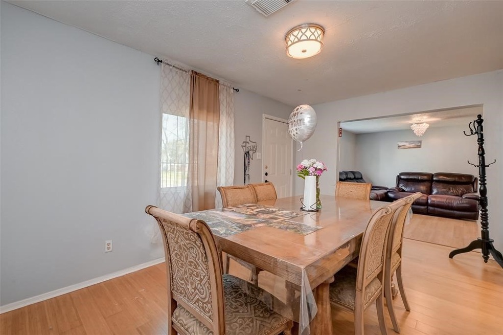 6705 Wileyvale Rd, Houston, TX 77028 - photo 1