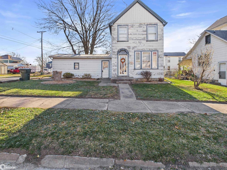 209 N 14th St, Keokuk, IA 52632 - photo 1