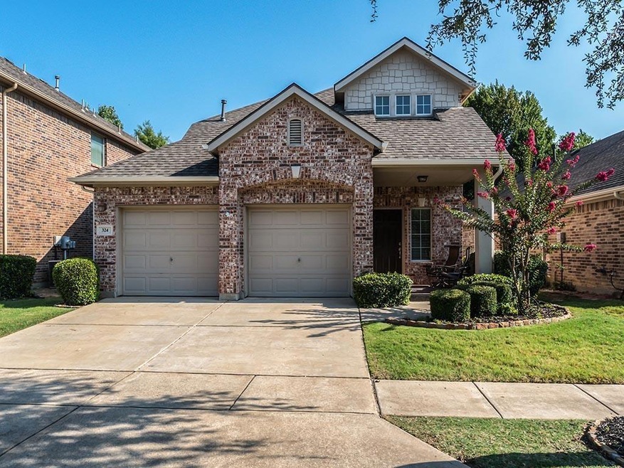 Great curb appeal in a great community!