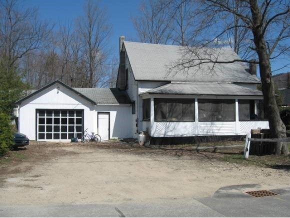 4 Boyle St, Lincoln, NH 03251 - photo 1