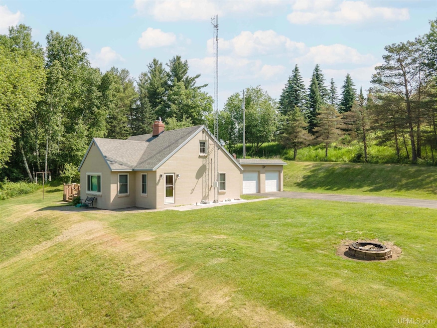 For Sale $325,000 • Co-Listing Agent