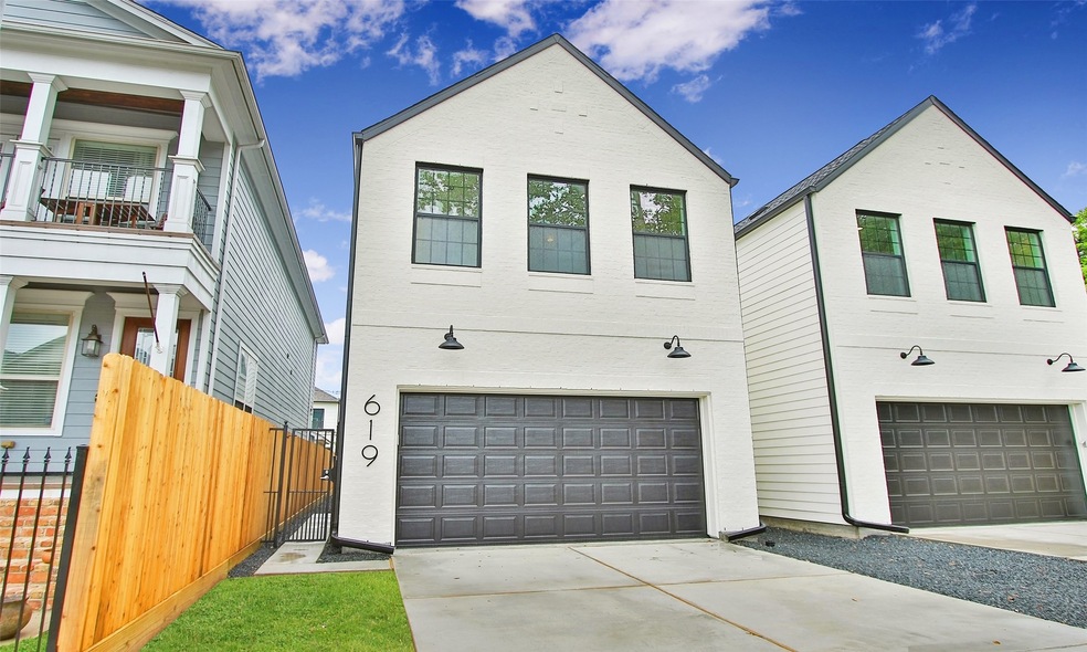 619 E 27th St, Houston, TX 77008 - photo 1