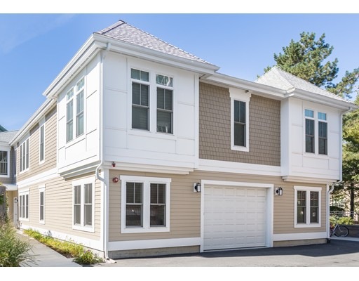 141 Harvey St unit 3, Cambridge, MA 02140 - photo 1