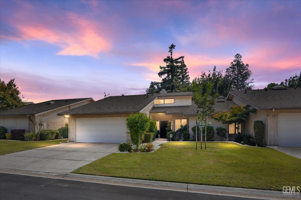 7401 Hilton Head Way unit 21, Bakersfield, CA 93309 - photo 1