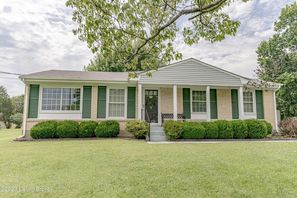 6200 Beulah Church Rd, Louisville, KY 40228 - photo 1